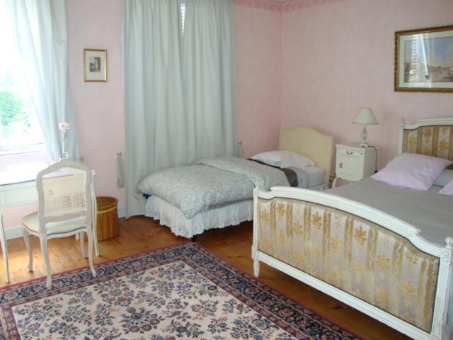 Au Charme Des Pommiers Bed & Breakfast Thiberville Bagian luar foto