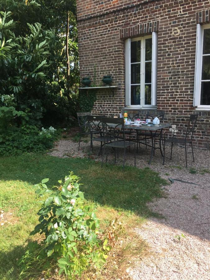 Au Charme Des Pommiers Bed & Breakfast Thiberville Bagian luar foto